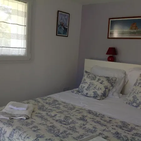 Double Avec Salle De Bain Privative Rum i privatbostad