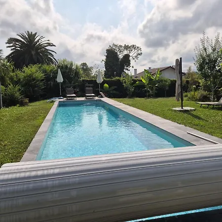 Double Avec Salle De Bain Privative Rum i privatbostad Hendaye