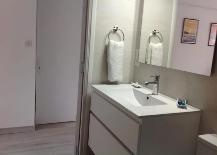 Double Avec Salle De Bain Privative Séjour chez l'habitant